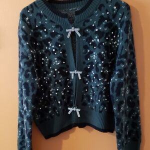 Chic Women's Cardigan with Bow Accents